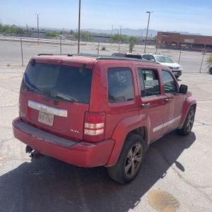 JEEP LIBERTY LIMITED - 8