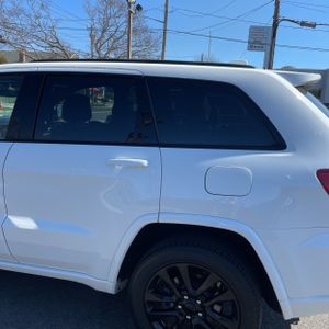 JEEP GRAND CHEROKEE LAREDO X - 6