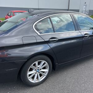 BMW 528I XDRIVE - 9