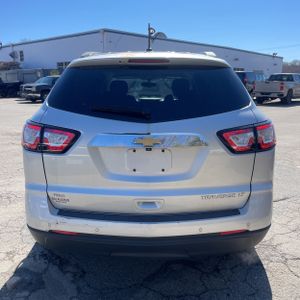 CHEVROLET TRAVERSE LT - 7