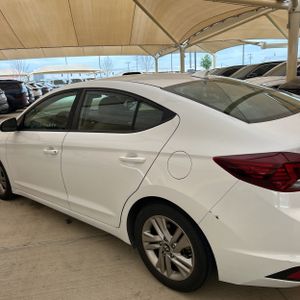 HYUNDAI ELANTRA SEL - 6
