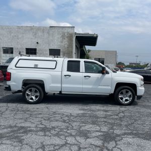 2018 Chevrolet SILVERADO 1500 CUSTOM 照片 10
