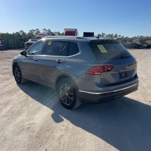 VOLKSWAGEN TIGUAN SE - 5