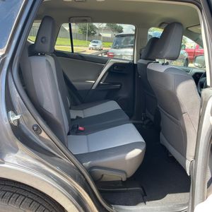 2015 Toyota RAV4 LE — фото 35