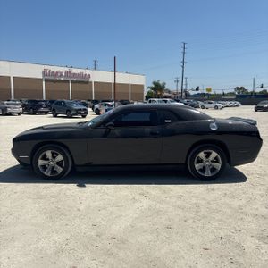 صورة 3 لـ 2016 Dodge CHALLENGER SXT