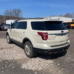 FORD EXPLORER XLT - 5
