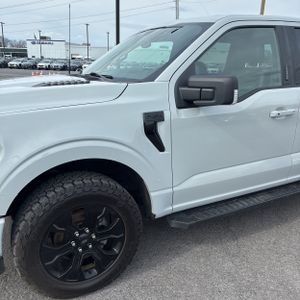 FORD F-150 XLT - 2