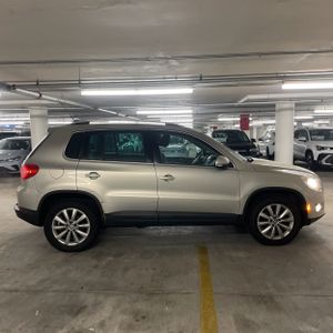 VOLKSWAGEN TIGUAN SE 4MOTION - 10