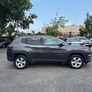 صورة 10 لـ 2018 JEEP COMPASS LATITUDE
