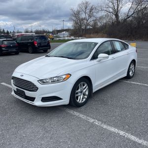 FORD FUSION SE - 1