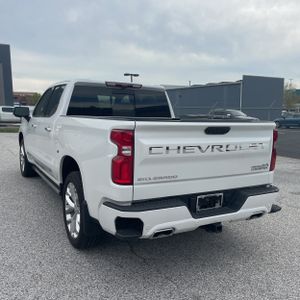 CHEVROLET SILVERADO 1500 HIGH COUNTRY - 5