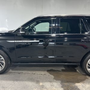 LINCOLN NAVIGATOR RESERVE - 4