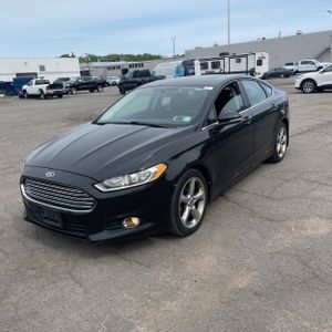 FORD FUSION SE - 1