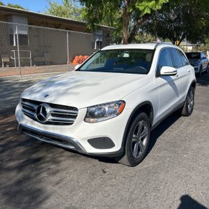2017 Mercedes-BENZ GLC 照片 1