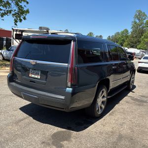 CADILLAC ESCALADE LUXURY - 8