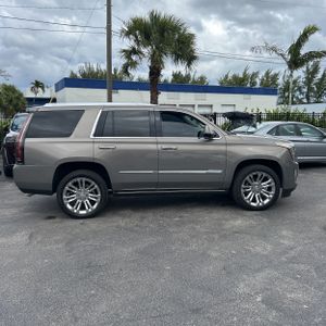 CADILLAC ESCALADE PREMIUM LUXURY - 10