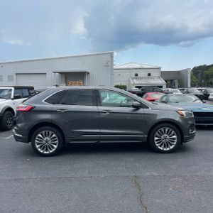 FORD EDGE TITANIUM - 10