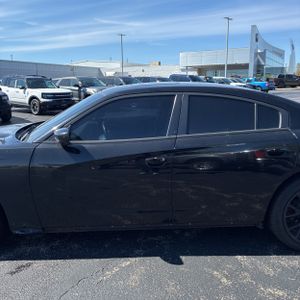 DODGE CHARGER SE - 4