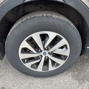 2021 Subaru OUTBACK PREMIUM — миниатюра 19
