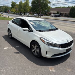 2018 KIA FORTE LX — миниатюра 12