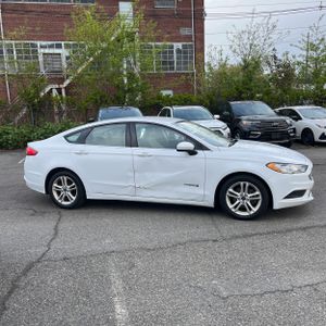 FORD FUSION HYBRID SE - 10