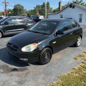 2009 Hyundai ACCENT SE 照片 1