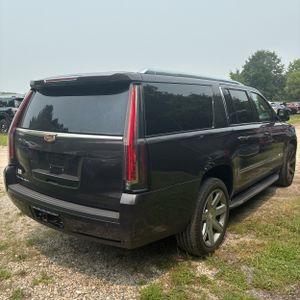 صورة 8 لـ 2015 Cadillac ESCALADE LUXURY