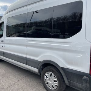 FORD TRANSIT-350 PASSENGER V. XLT - 6