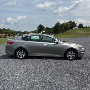 2018 KIA OPTIMA LX 照片 10
