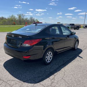 HYUNDAI ACCENT GLS - 8