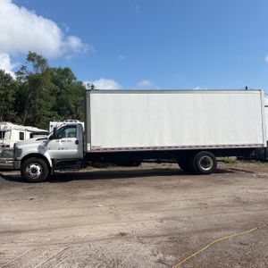 FORD F-750 GAS - 2