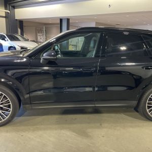 PORSCHE CAYENNE - 4