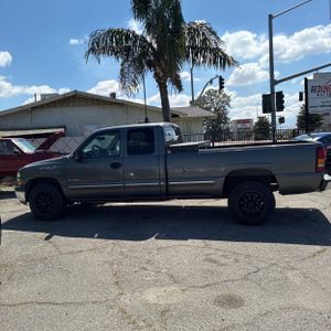 CHEVROLET SILVERADO 2500 LS - 3
