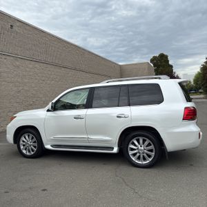 2008 Lexus LX 570 BASE 照片 3