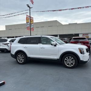 KIA TELLURIDE LX - 10