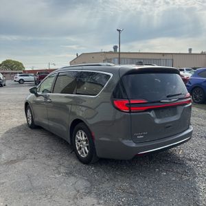 CHRYSLER PACIFICA TOURING L - 5