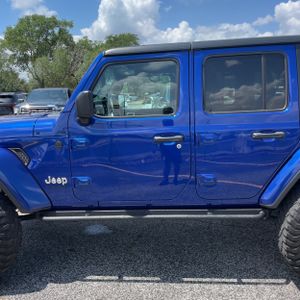 JEEP WRANGLER UNLIMITED SAHARA - 4