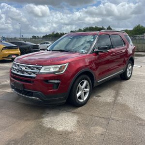 FORD EXPLORER XLT - 1