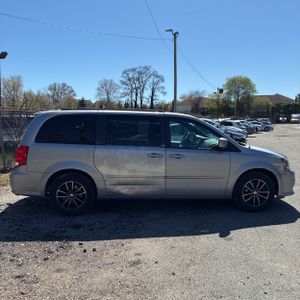 DODGE GRAND CARAVAN - 10