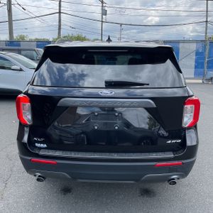 FORD EXPLORER XLT - 7