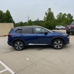2023 Nissan ROGUE SL — фото 10