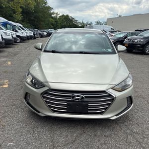 صورة 14 لـ 2017 Hyundai ELANTRA LIMITED