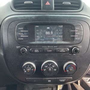 2016 KIA SOUL + 缩略图 36
