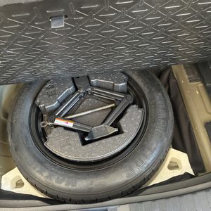 صورة مصغرة 44 لـ 2019 Toyota RAV4 XLE