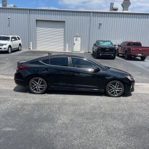 HYUNDAI ELANTRA - 10