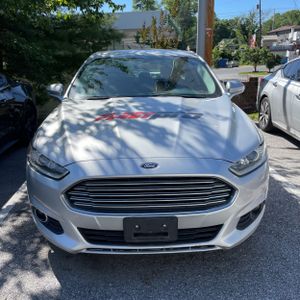 FORD FUSION SE - 10