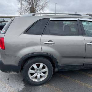 KIA SORENTO LX - 9