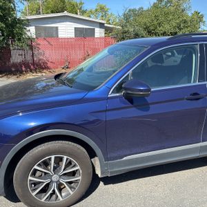 VOLKSWAGEN TIGUAN SE - 2