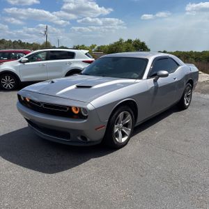 DODGE CHALLENGER SXT - 1