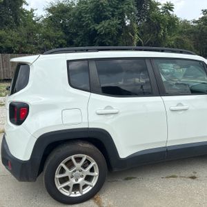 2019 JEEP RENEGADE LATITUDE 照片 9